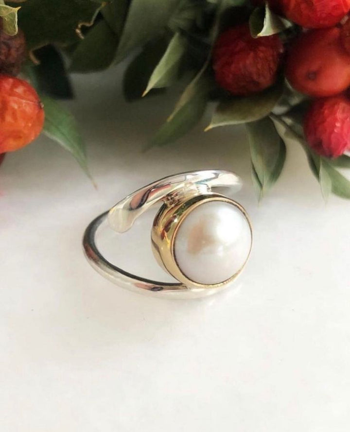 Silver Pearl Elegance Ring