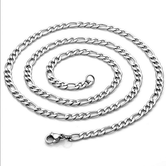 Classic Silver Figaro Chain – Unisex Elegance