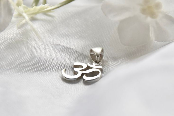 Silver OM Pendant – Symbol of Peace & Power