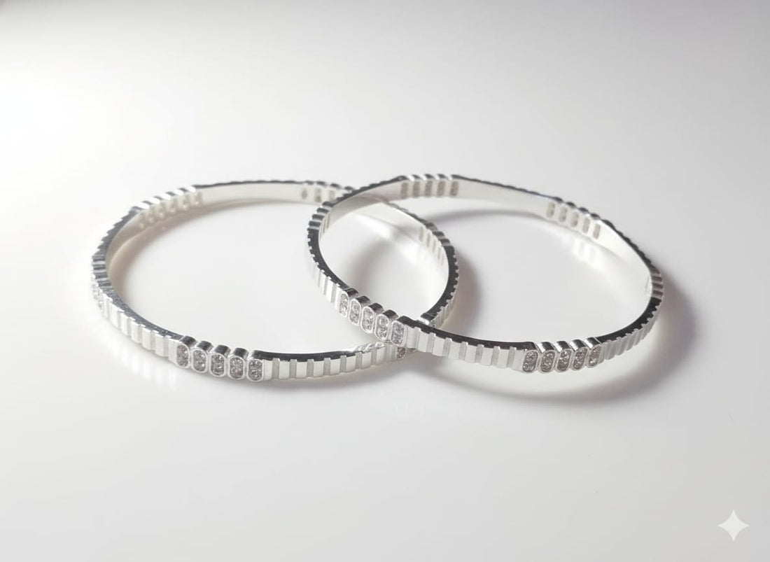 Aaranya Twisted Silver Bangles