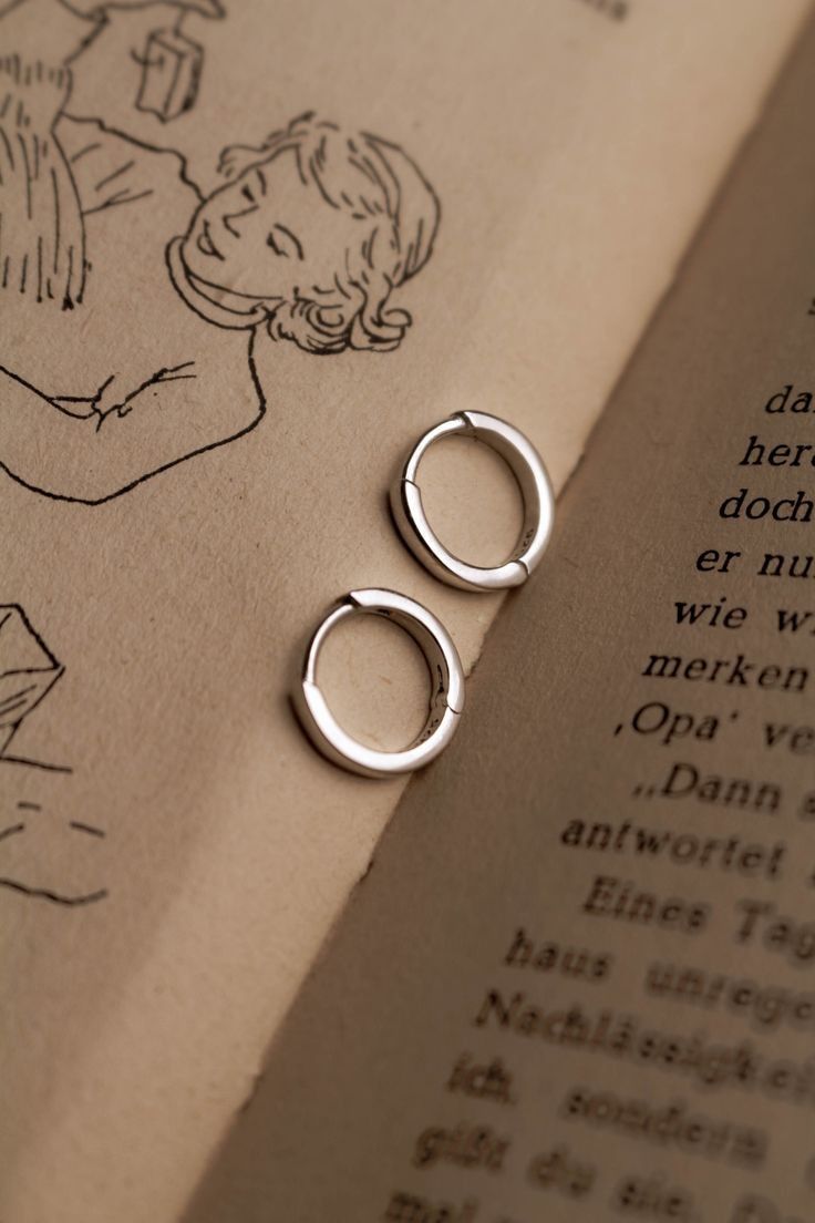 925 Sterling Silver Minimalist Chunky Hoop Earrings (Pair)